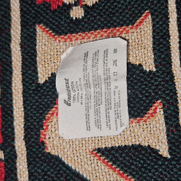 Fieldcrest Red Holiday Blanket Santa Design - Picture 5 of 9